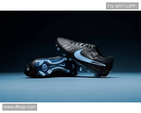 足球球星踢破球鞋怎么办 专业修复与更换技巧解析